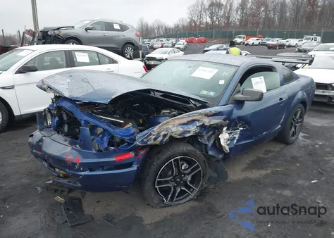 2007 Ford Mustang V6 Deluxe/V6 Premium z USA, uszkodzony, nr VIN 1ZVFT80N975240363